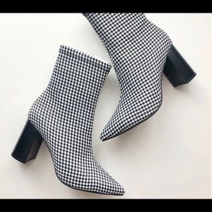 jeffrey campbell coma stretch bootie